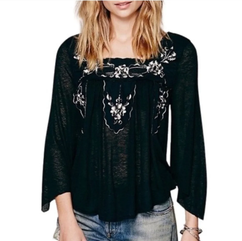FREE PEOPLE BED OF ROSES FLOWY SEMI SHEER BELL SLEEVES FLORAL EMBROIDERY